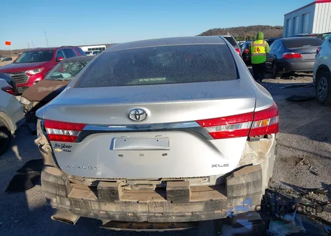 2013 Toyota Avalon Xle z USA, uszkodzony, nr VIN 4T1BK1EB7DU015205
